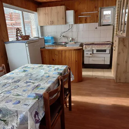 Kuca U Selu Sa Bilijar Salom Za Aktivan Odmor Mionica Exterior photo