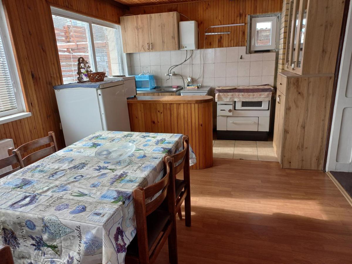Holiday home Kuca U Selu Sa Bilijar Salom Za Aktivan Odmor Mionica